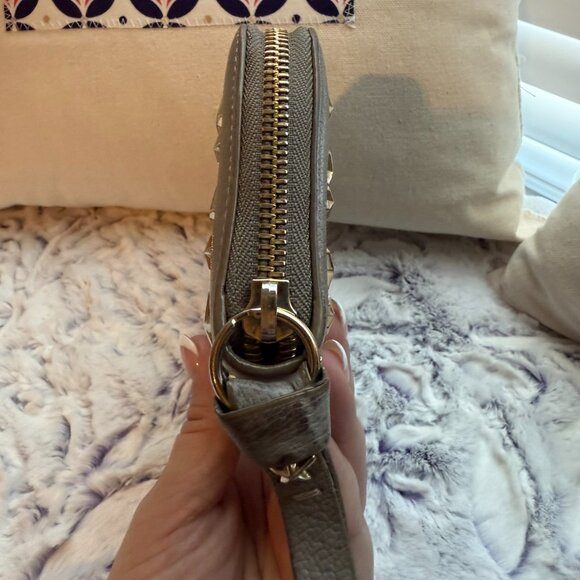 JIMMO CHOO Full Zip Long Wallet - Grey with Silver Stars - Picture 5 of 16